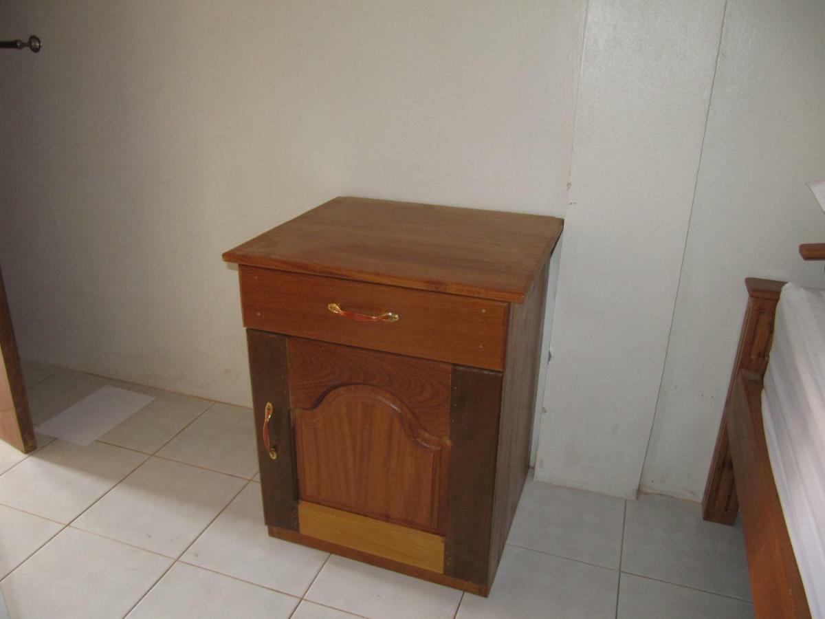 Lux Pillow Hostel Hpa-an Bagian luar foto